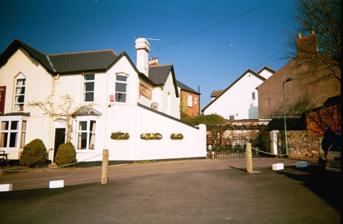 Castle Inn, Holcombe