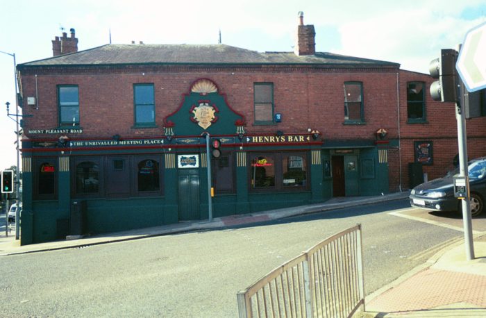 Henry's Bar, Exeter