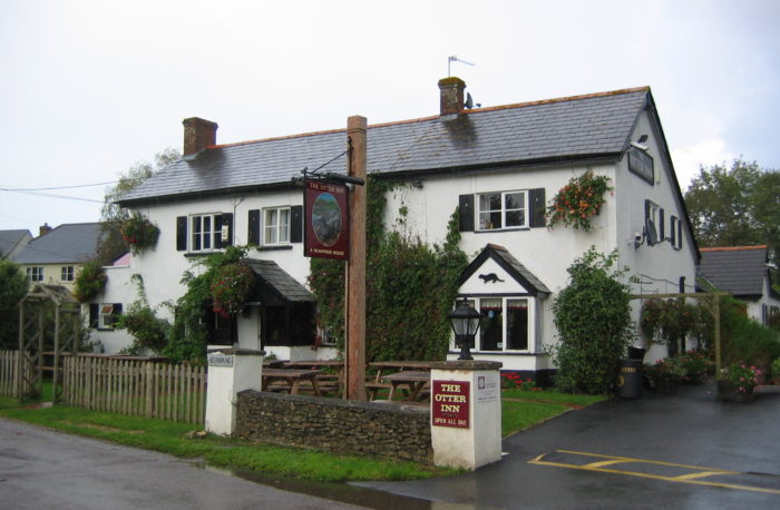 Otter Inn, Weston